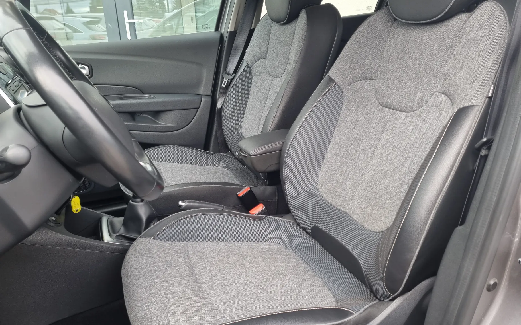 Zunanja slika - Renault Captur - TCe 90 Energy Intens 45396 KM - 7