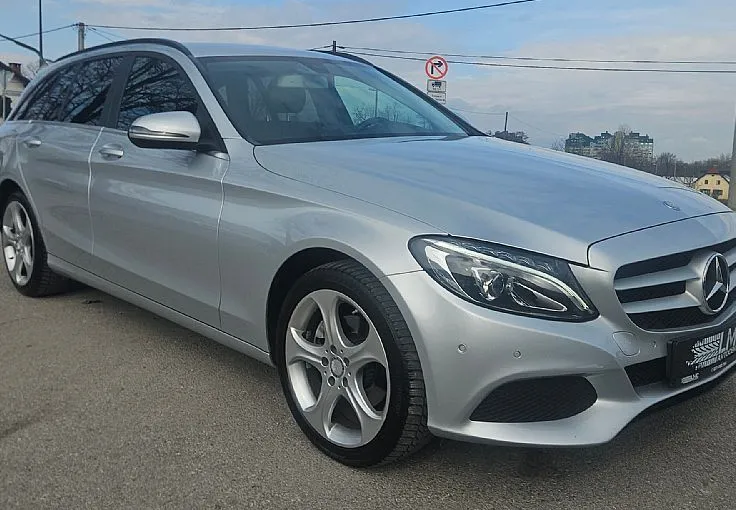 Zunanja slika - Mercedes-Benz C-Razred - 220d 170ks °2.LASTNIK° °AUT+F-1° °FULL-LED°° - 4