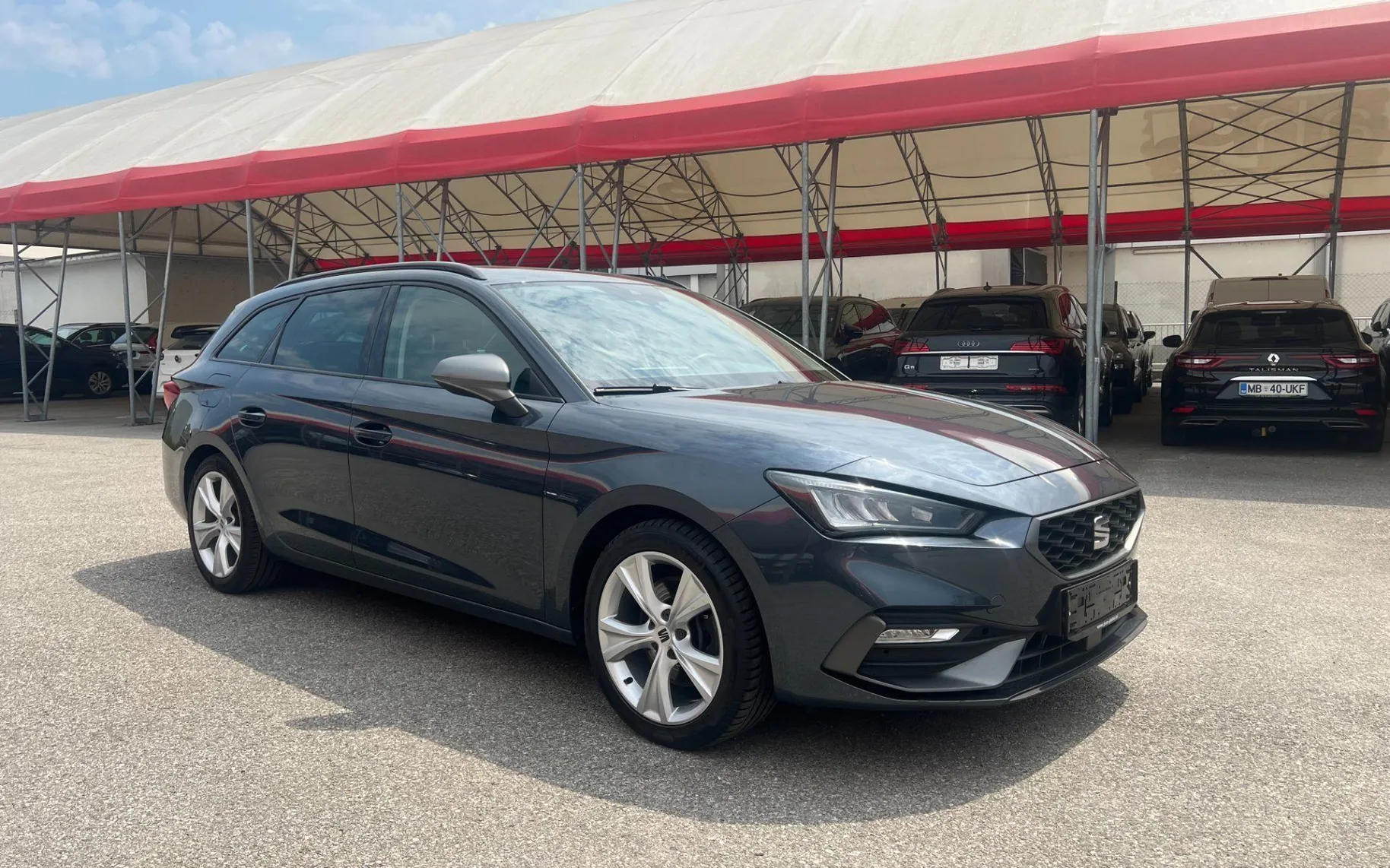 Zunanja slika - Seat Leon - ST 2.0 TDI FR DSG.NEMŠKI+4ALU.PANORAMA.GRE.SEDEŽEV - 2
