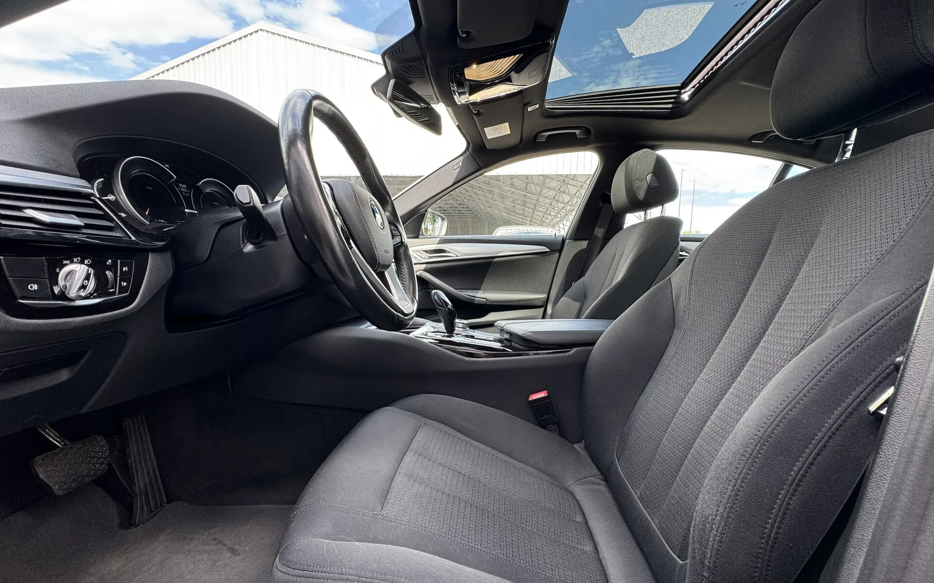 Zunanja slika - BMW serija 5 - 530e iPerformance AVT PRIKLJUČNI HIBRID 78.414 km - 8