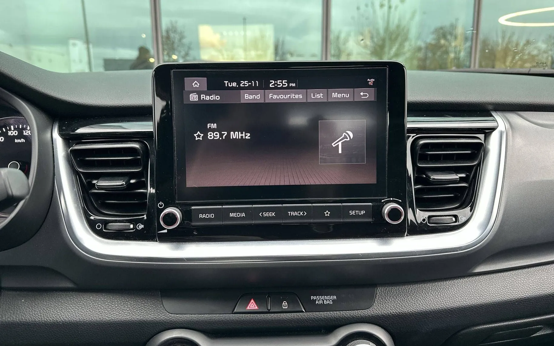 Notranja slika - KIA Stonic - 1.0 T-GDi LX Urban ISG DCT - 16