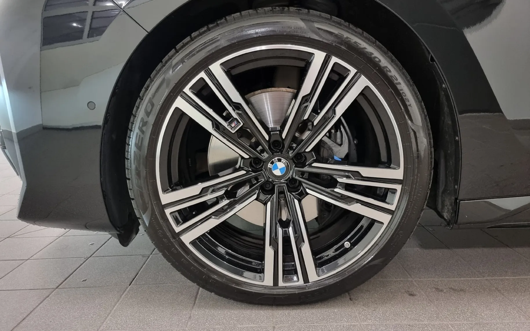 Zunanja slika - BMW Serija 7 - 740d xDrive - 5