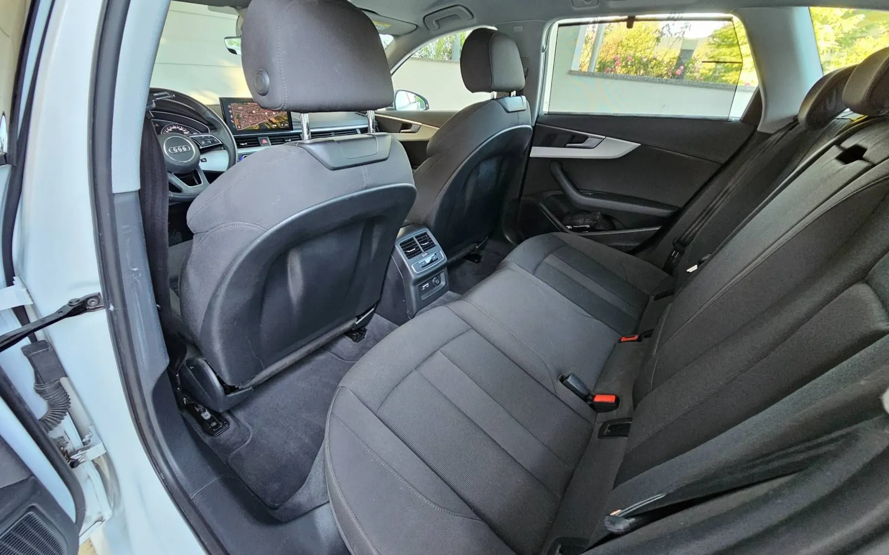 Notranja slika - Audi A4 Avant - TDI S-LINE |KAMERA|TEMPOMAT|AMBIENT|B O|TOP|NAVI| - 10