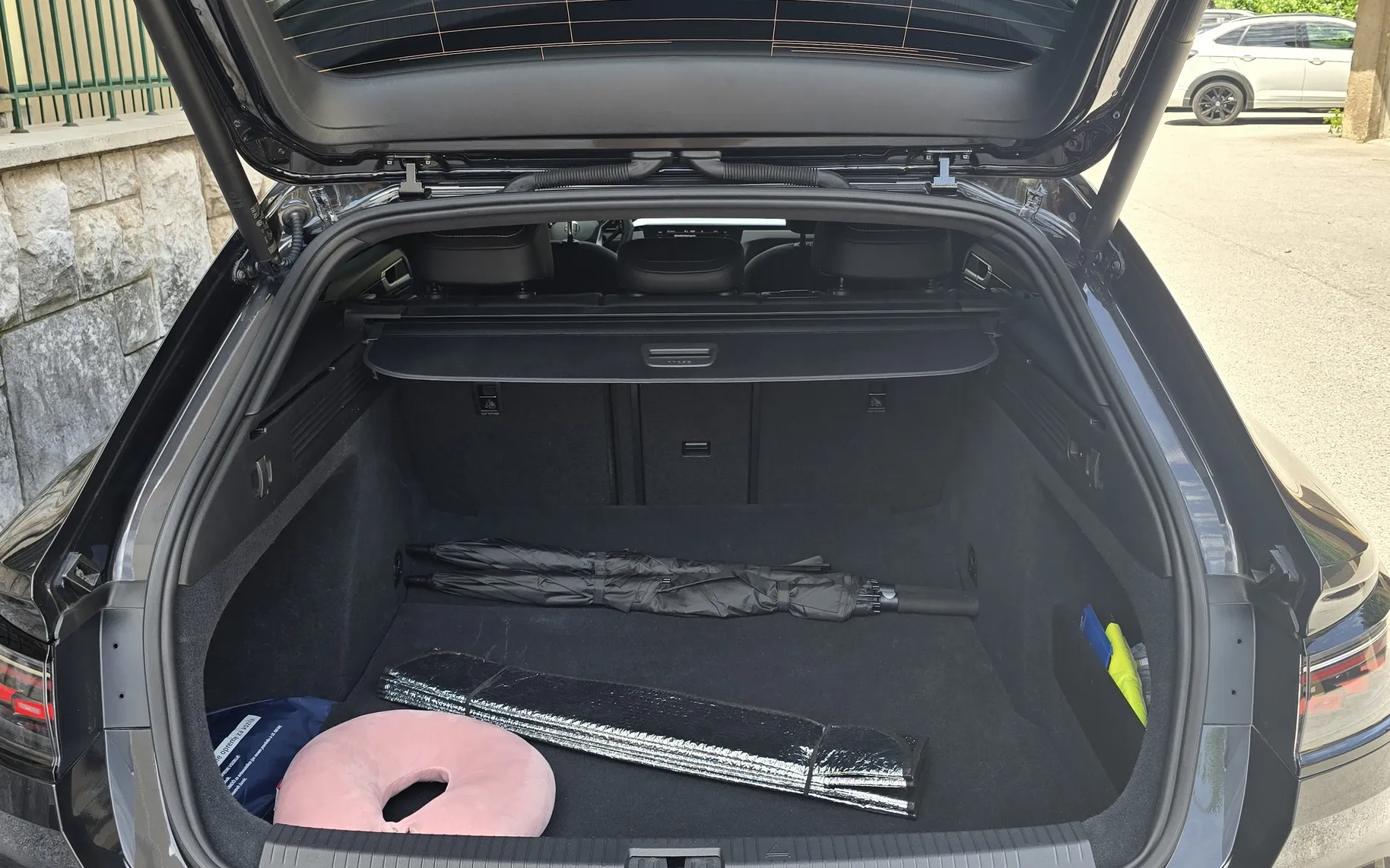 Notranja slika - Volkswagen - Arteon SB 2,0 TDI BMT R-Line DSG - 8