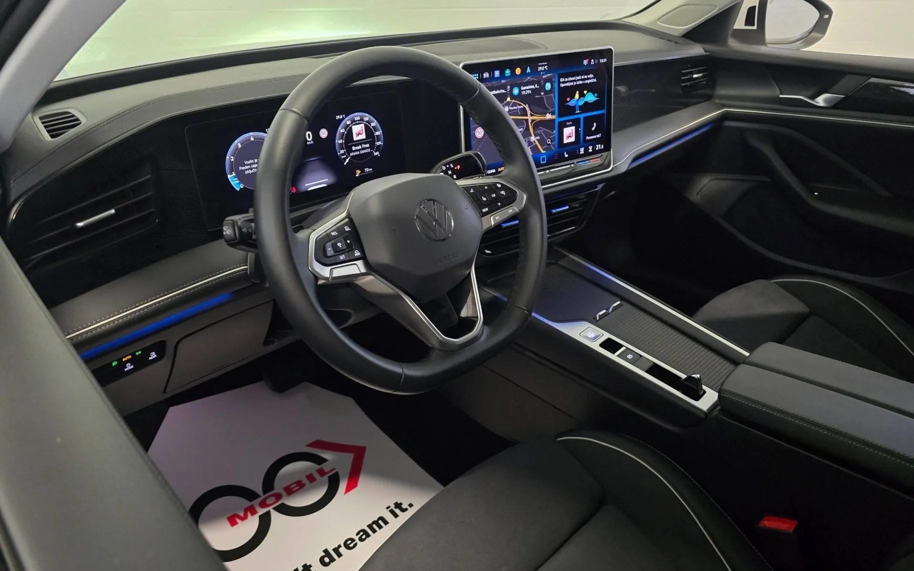 Notranja slika - Volkswagen Passat Variant - 1.5 eTSI Business DSG- LED.360kam.memory.asistence - 9