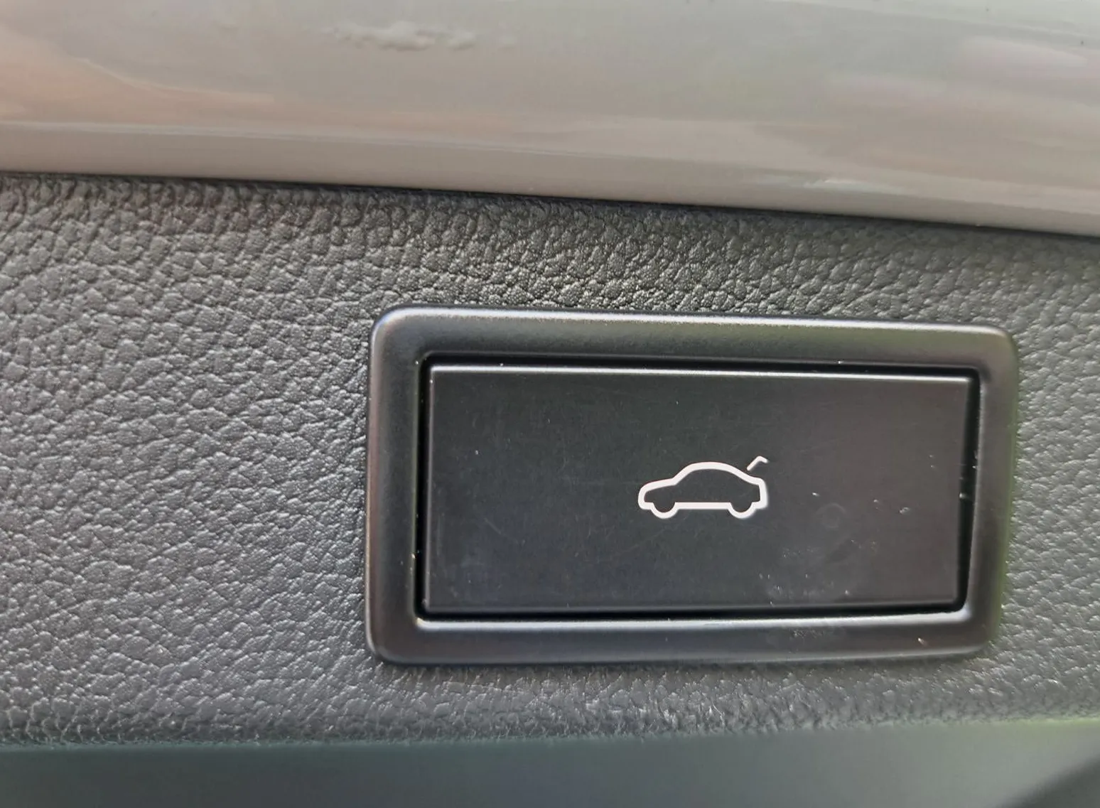 Zunanja slika - Škoda Superb - 2.0 TDI Sportline Combi DSG Z ENOLETNIM JAMSTVOM - 6