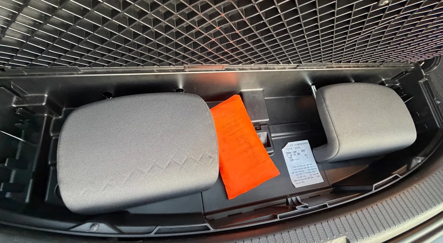 Notranja slika - Volkswagen Touran - 1.6 TDI  7-Sedežev - 12