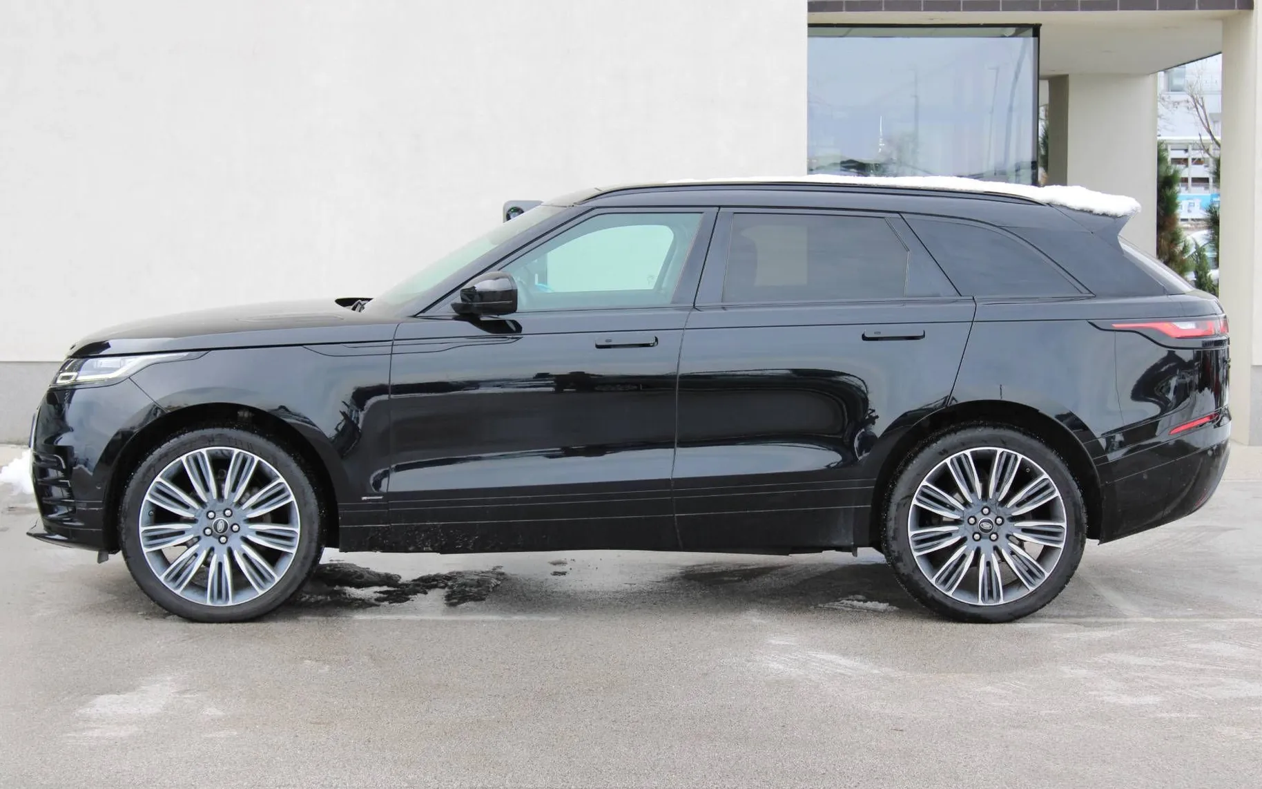 Zunanja slika - Land Rover Range Rover Velar - 2.0 R-DYNAMIC Avt. - AWD MERIDIAN FULL LED... - 4