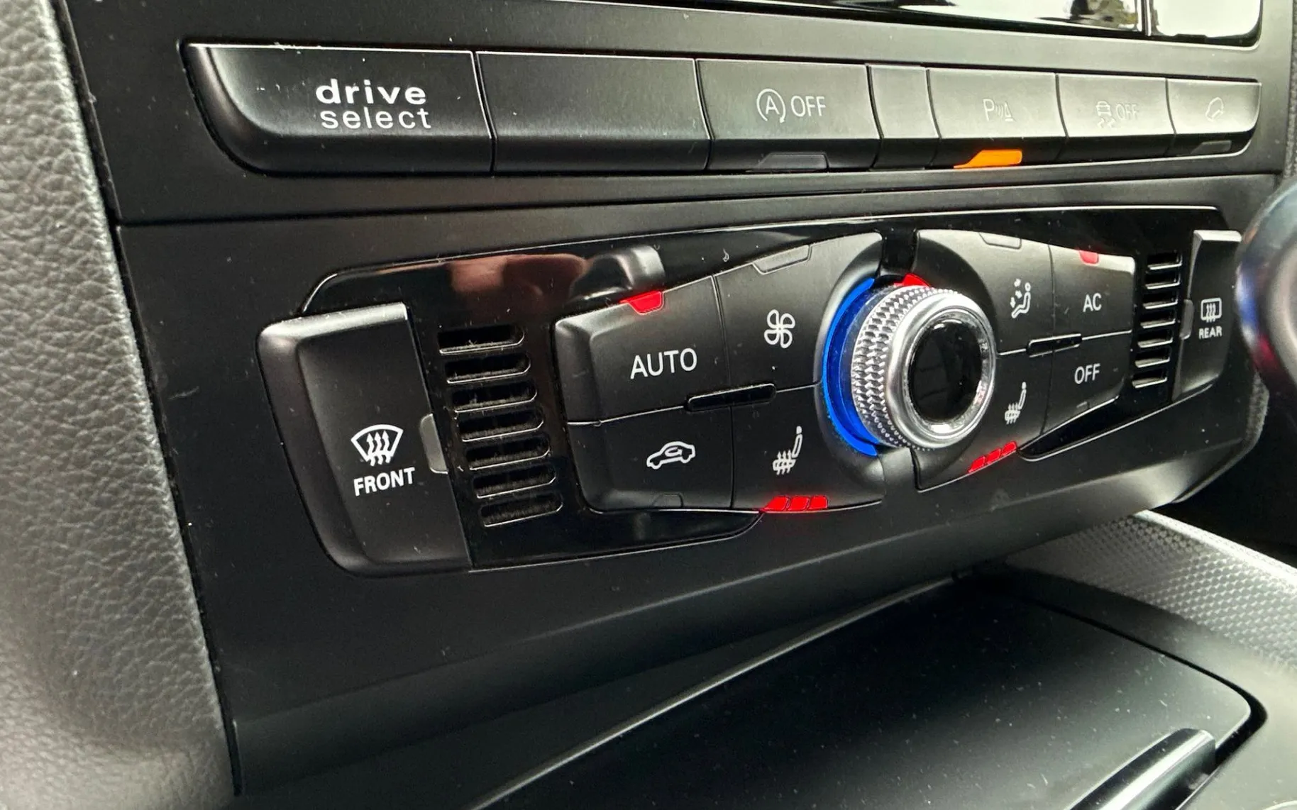 Zunanja slika - Audi Q5 - 2.0 TDI Quattro AUT. ACC LED XENON MMI+ ALU20 - 18