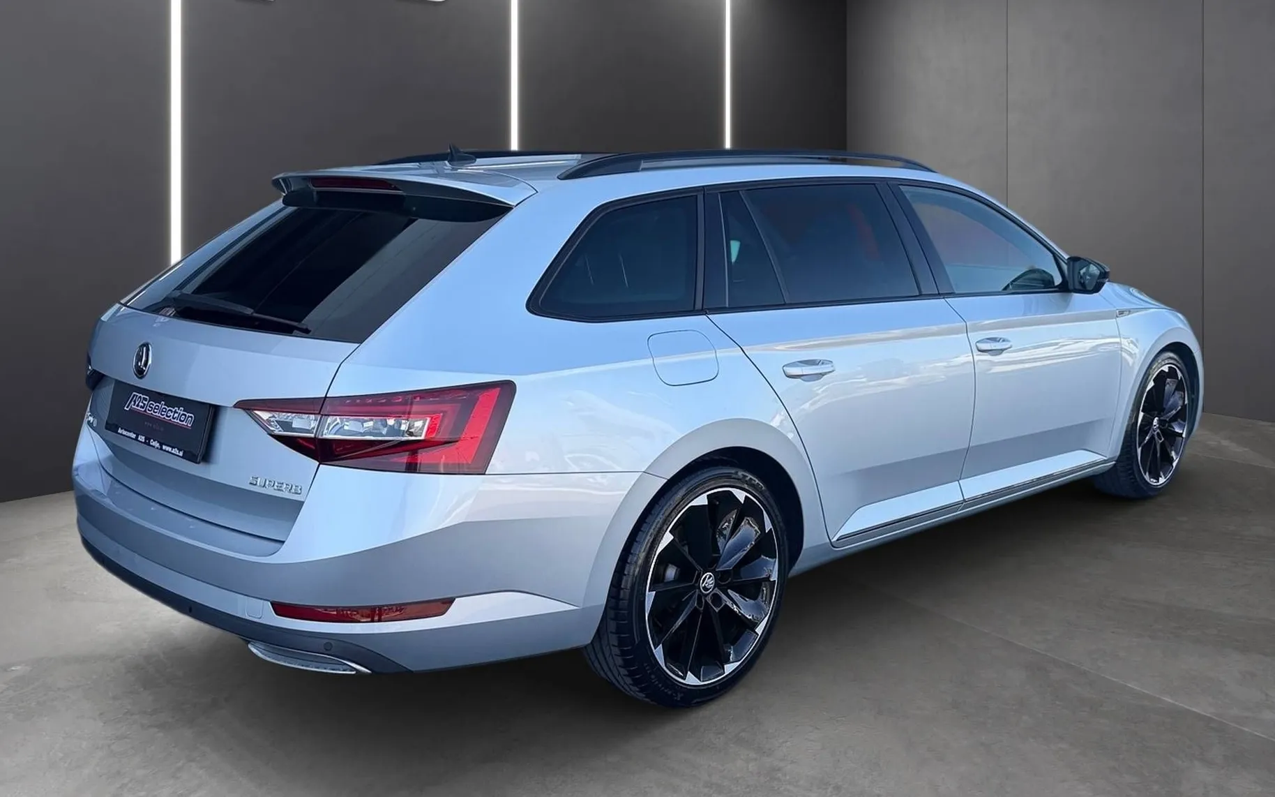 Zunanja slika - Škoda Superb - Combi 2.0 TDI Sportline DSG - 3