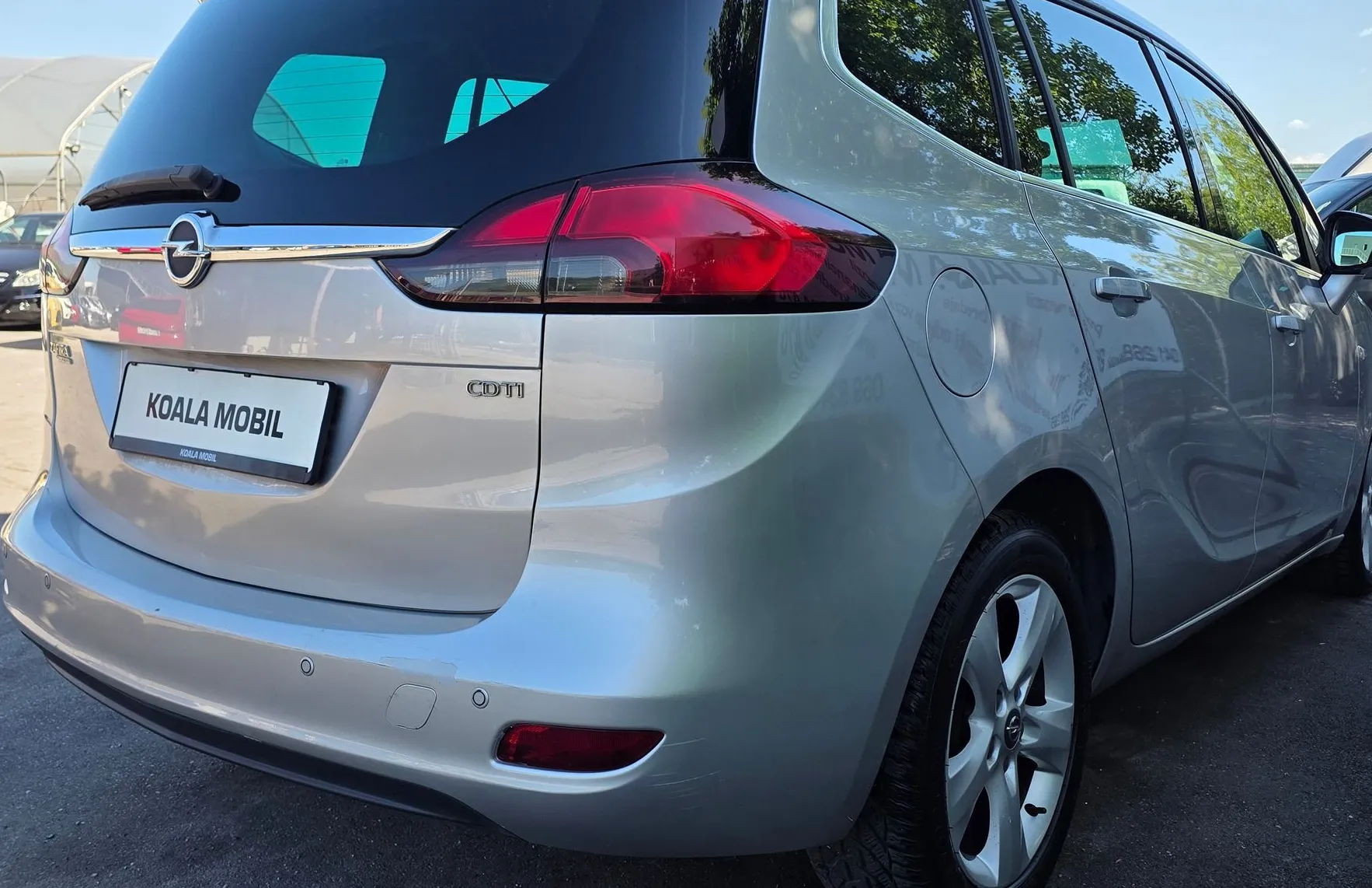Zunanja slika - Opel Zafira - 2.0 CDTi COSMO 7 SEDEŽEV-ALU PLATIŠČA-2.LASTNIK - 4