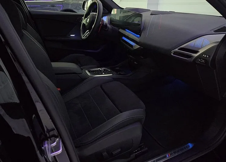 Zunanja slika - BMW Serija 1 - : M135i xDrive-RADAR-KEY-LED-HARMAN-HUD-KAM360 - 10