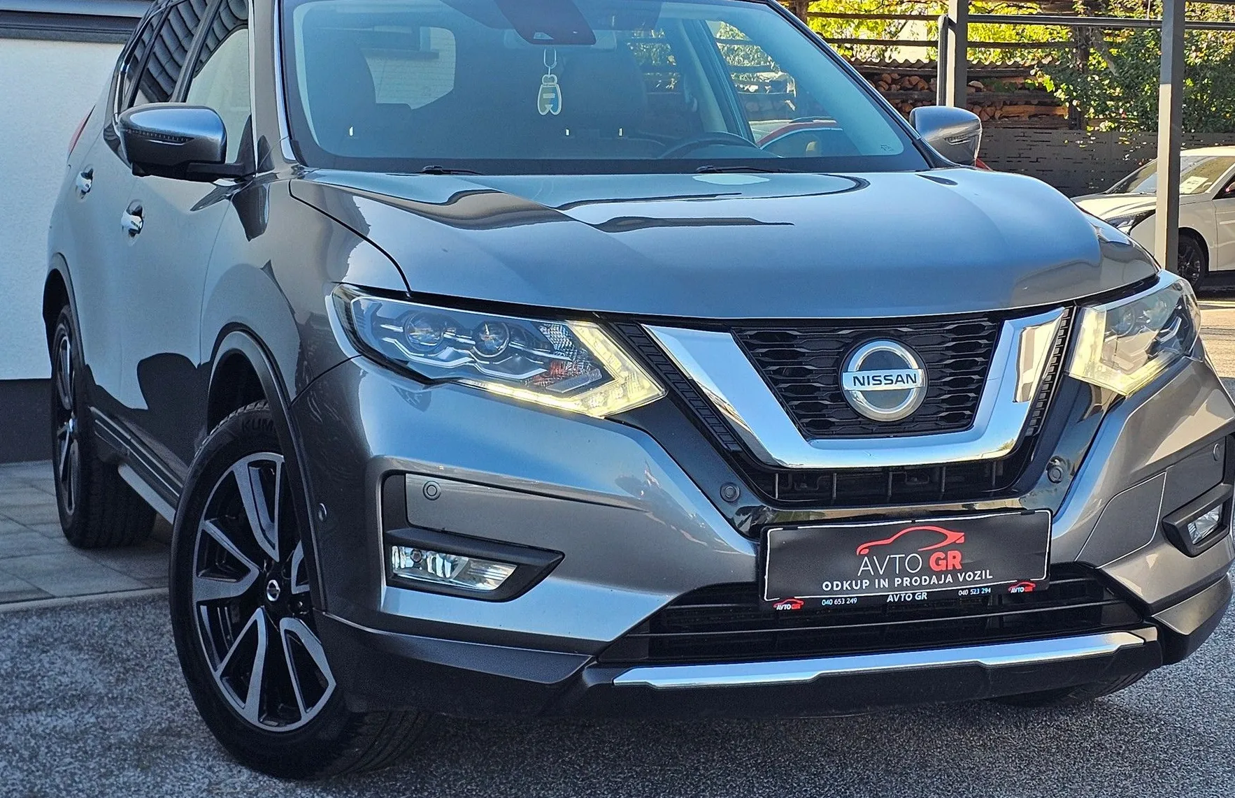 Zunanja slika - Nissan X-Trail - 4WD 1.7 dCi Tekna X-Tronic- LED-PANO-GR.SED.-1.LAS - 13