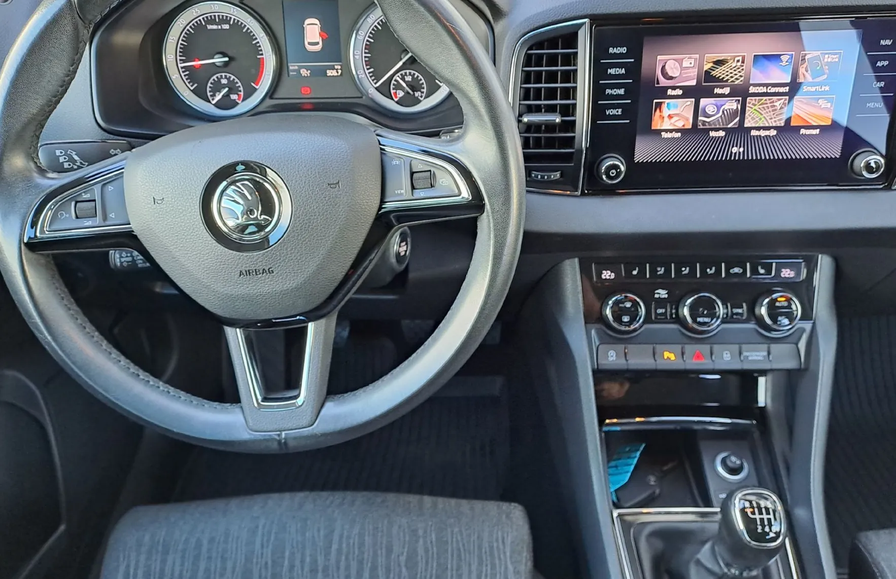 Zunanja slika - Škoda Karoq - Style 1.6 TDI - 8