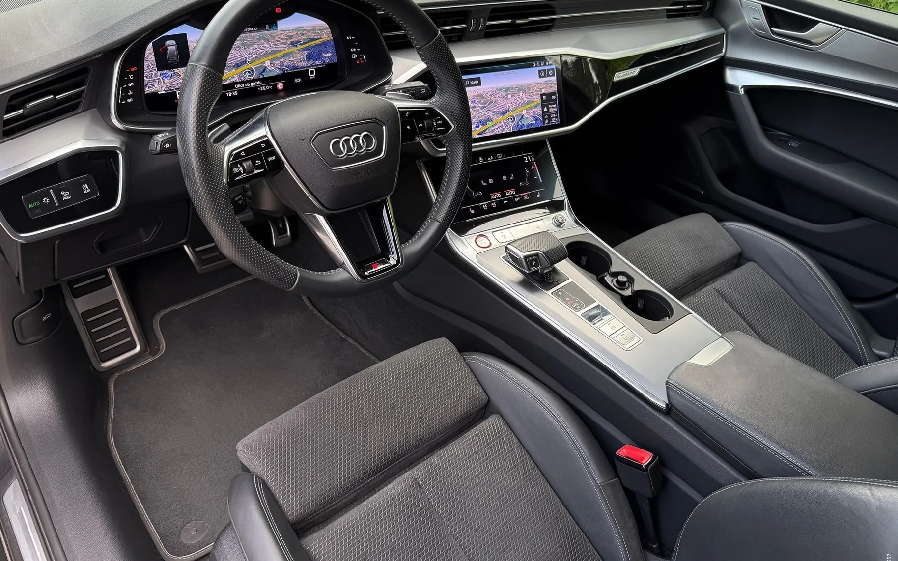 Notranja slika - Audi S6 - Q|HD-Matrix|ACC|Memory|Kljuka|Zračno|Ambient - 9