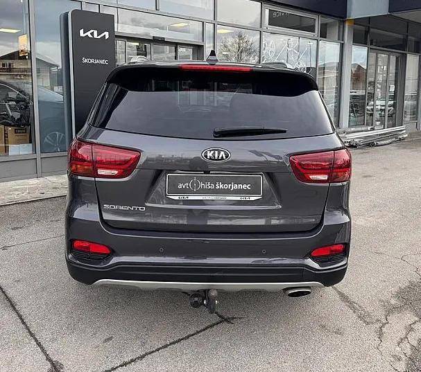 Zunanja slika - KIA Sorento - 2.2 CRDi Platinum Edition 4WD -360K -PANO -ACC - 5