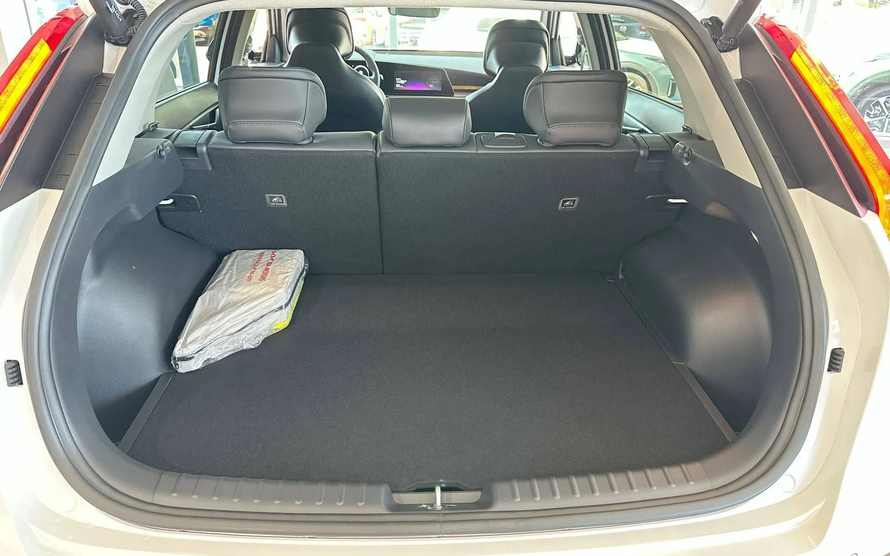 Notranja slika - KIA Niro - Limited Edition - 10