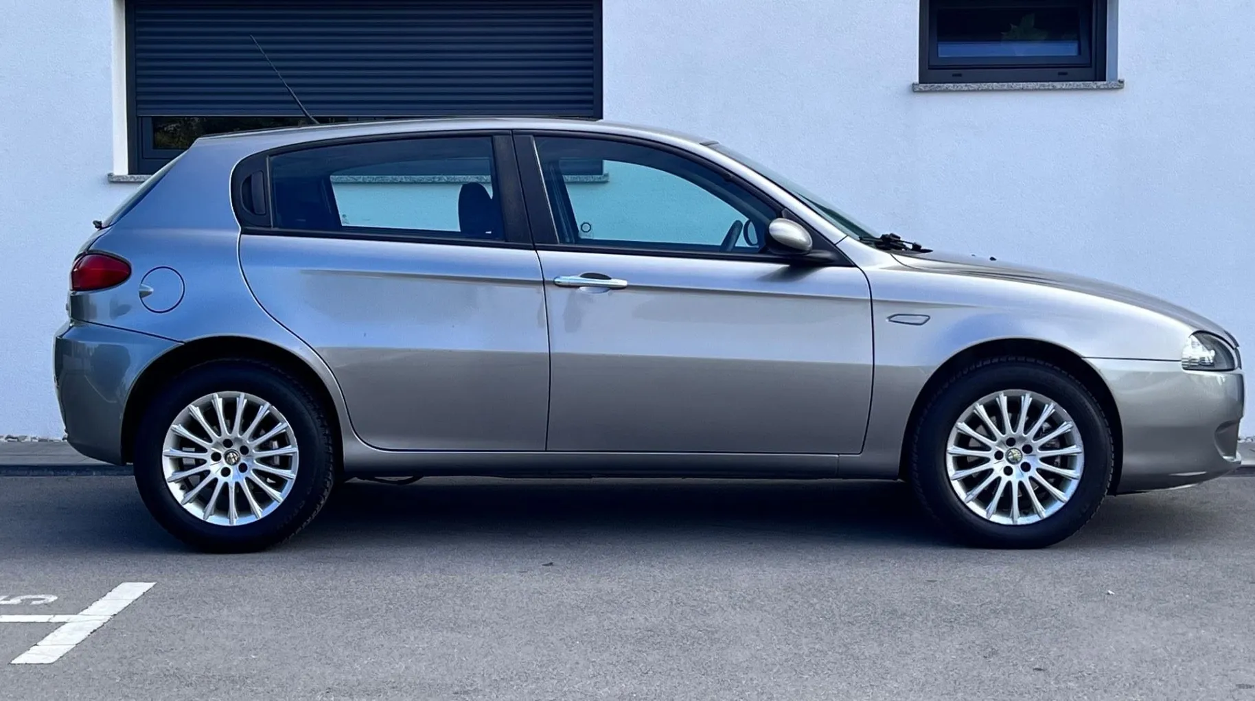 Zunanja slika - Alfa Romeo 147 - 1.9 JTD M-JET+PDC+SAMO 117.875km+TEMP - 5