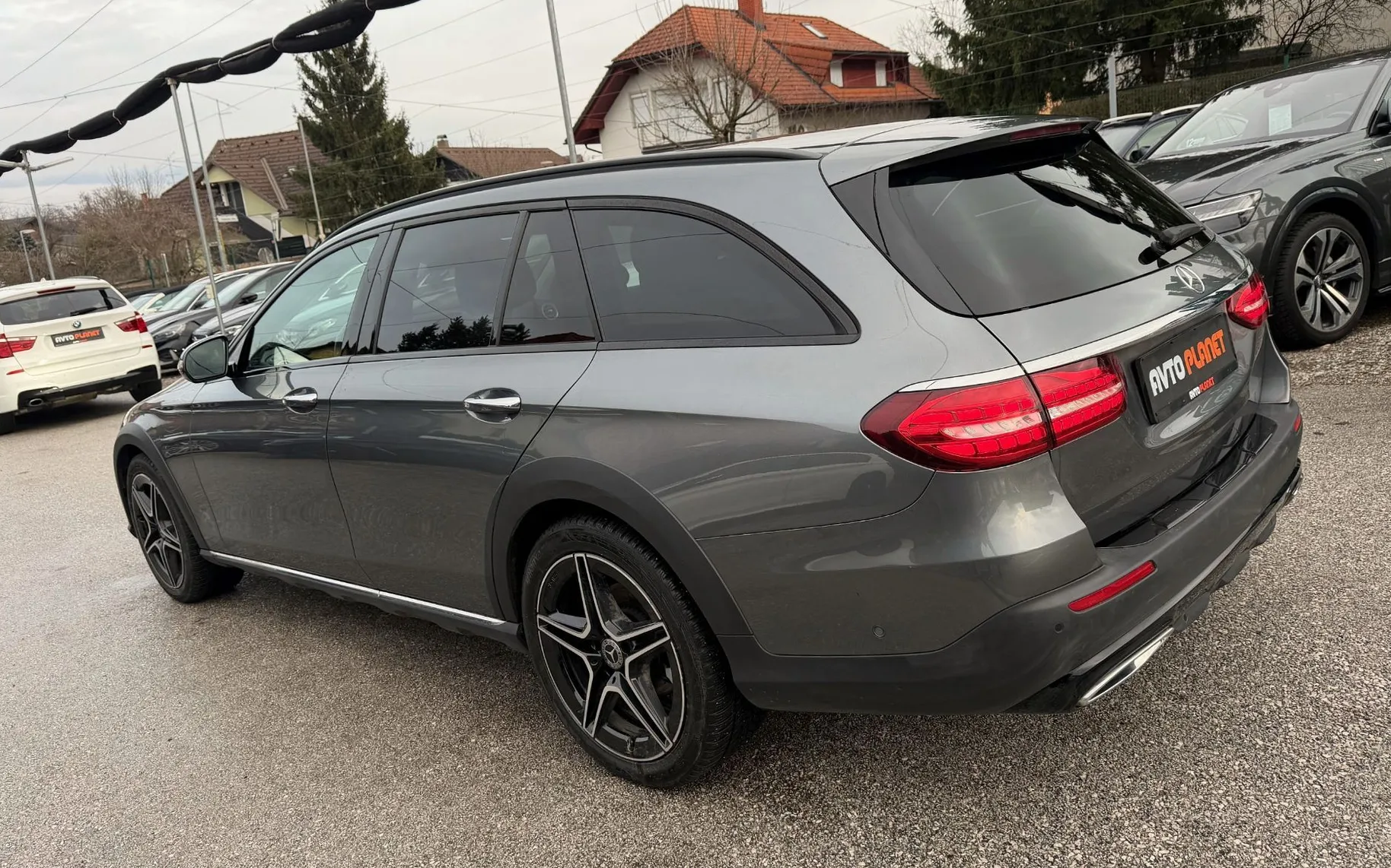 Zunanja slika - Mercedes-Benz E-Razred - E 220 d 4MATIC All-Terrain AIRMATIC LED ACC HEADuP - 3