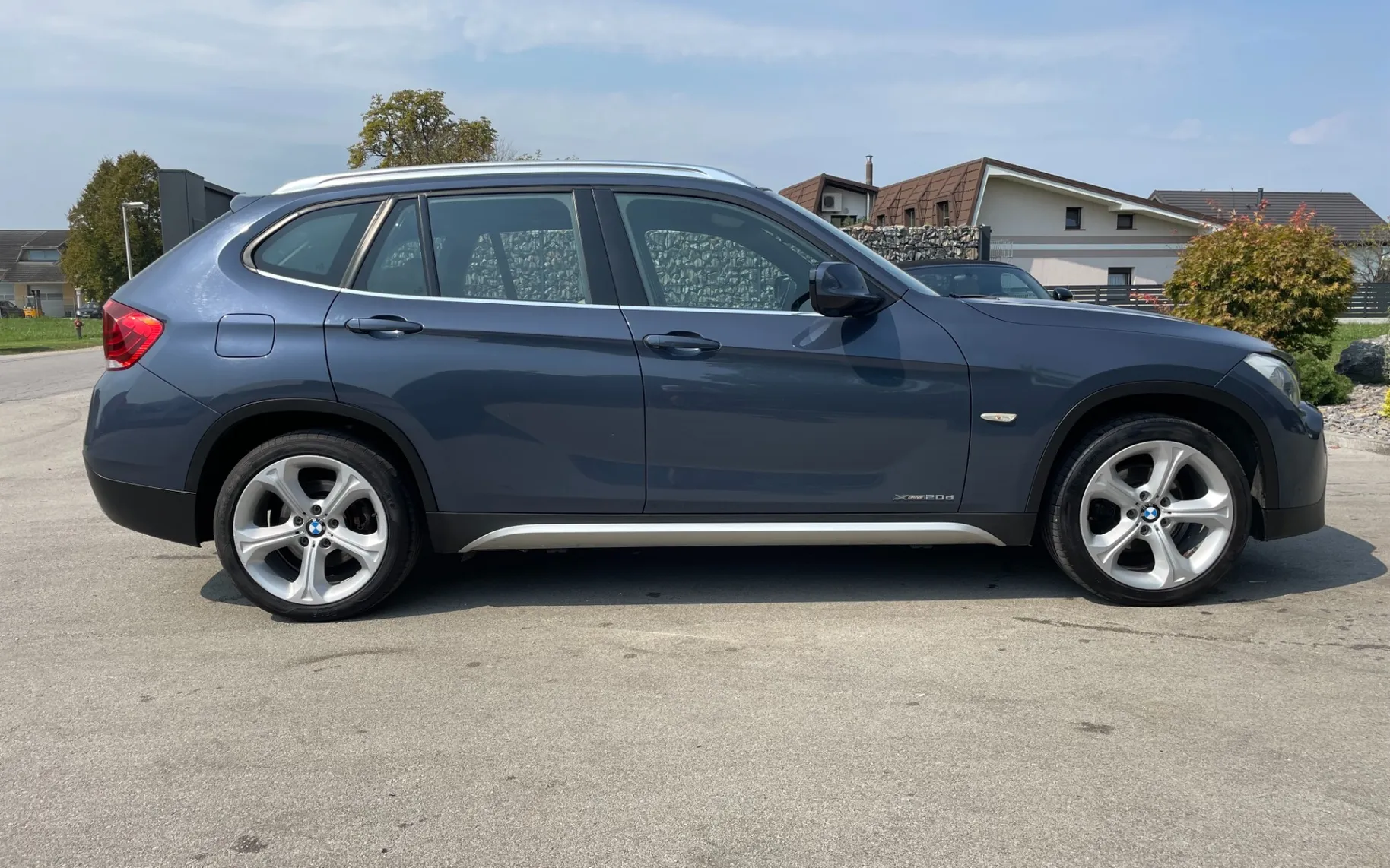 Zunanja slika - BMW X1 - xDrive20d+18 COL+PANORAMA+KLJUKA+XENON+ODLIČEN... - 5