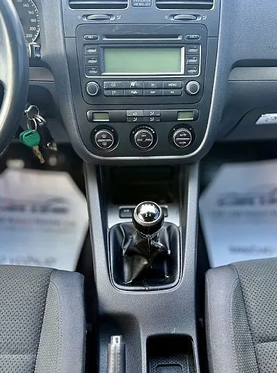 Zunanja slika - Volkswagen Golf - Comfortline 1.4 FSI - 11
