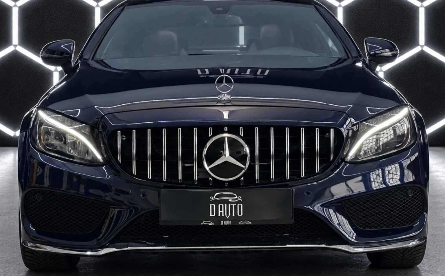 Zunanja slika - Mercedes-Benz C-Razred - C Coupe 180 AMG Line+PANO+samo 107000km - 2