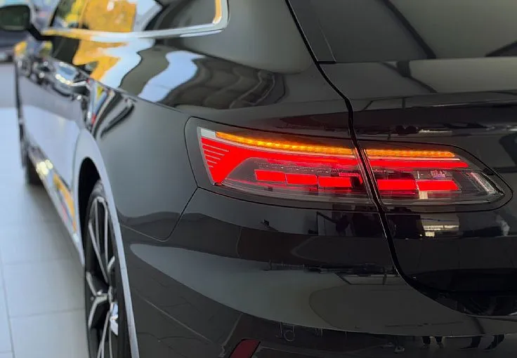 Zunanja slika - Volkswagen Arteon - Shooting Brake R 4MOTION 2.0 TSI DSG 235kW -PANORAMA-360°- - 5