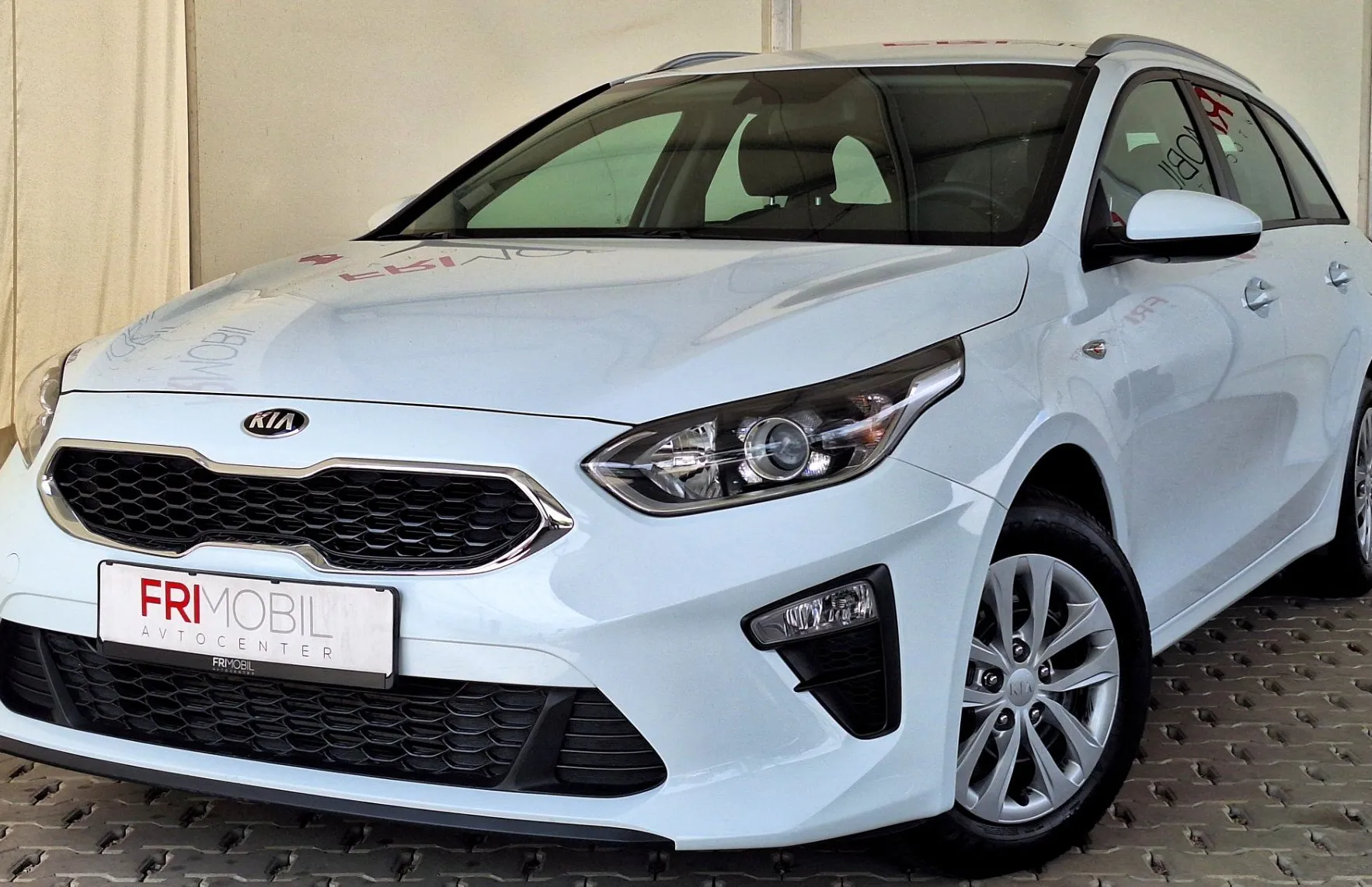 Zunanja slika - KIA Ceed - SW  SW 1.0 T-GDI Urban•Slovensko vozilo•1.Lastnik - 1