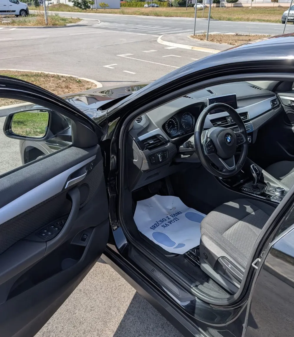 Zunanja slika - BMW X2 - serija : sDrive18d Advantage|FuLED|el.prtljažnik|2xPDC+kamera - 7