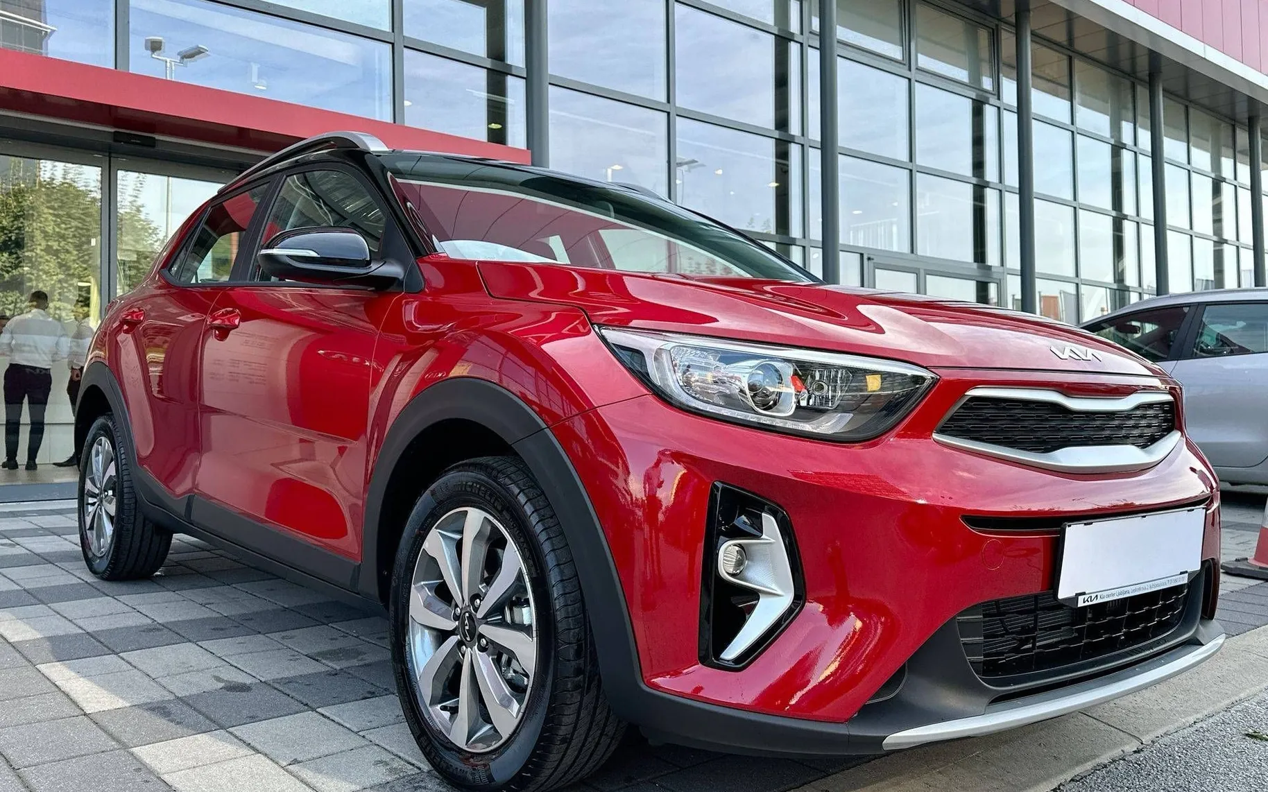 Zunanja slika - KIA Stonic - 1.2 DPI LX Urban + MT5 - 3