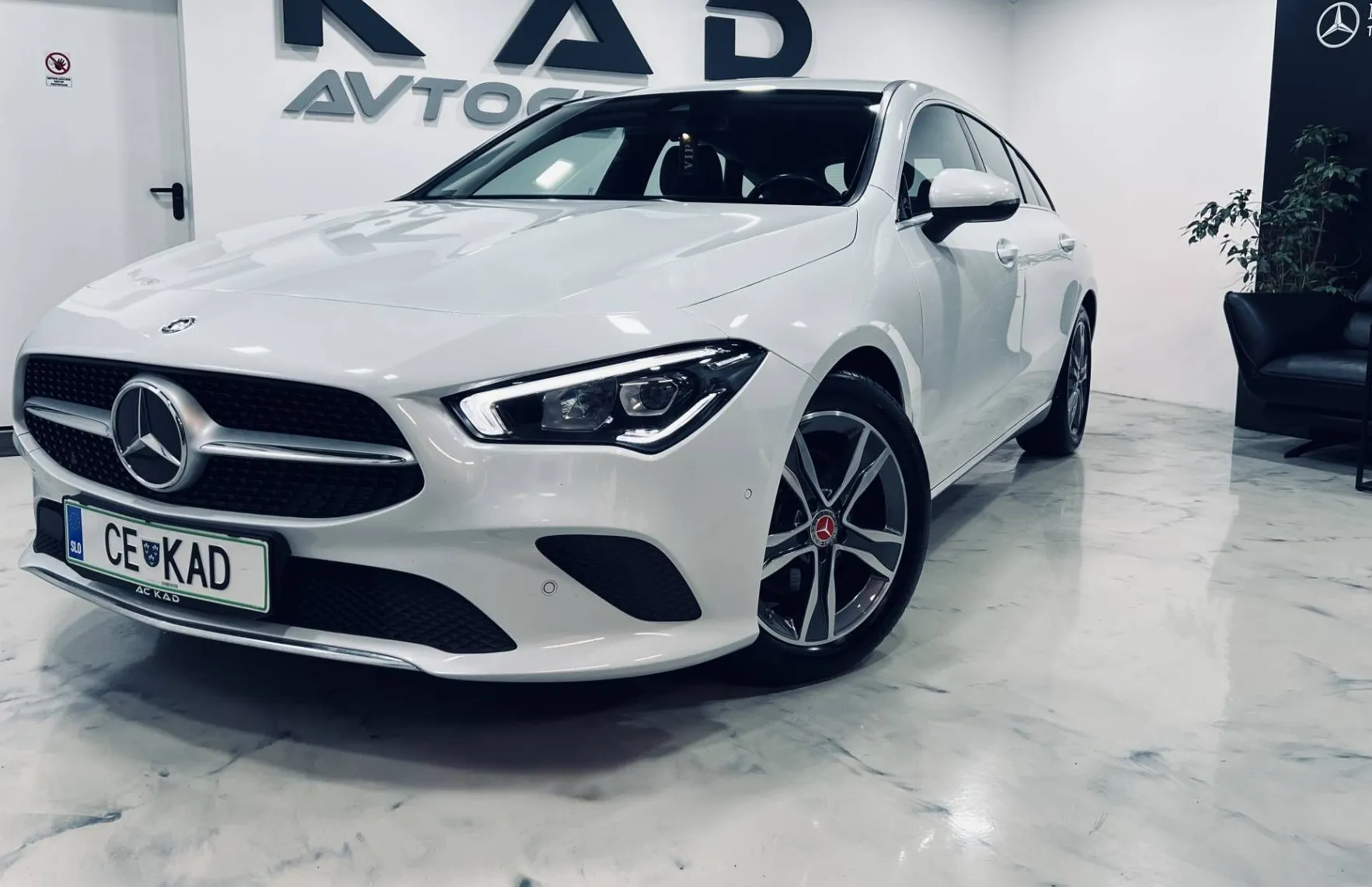 Zunanja slika - Mercedes-Benz CLA-Razred - CLA Shooting Brake CLA 180 d-KAMERA-GRETJE SED- - 1
