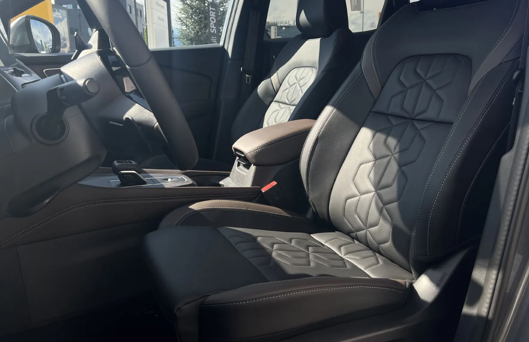 Zunanja slika - Nissan Qashqai - 1.3 DIG-T MHEV Tekna X-Tronic - 3