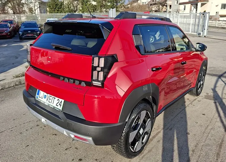 Zunanja slika - Fiat Grande Panda - 1.2 T-Gen3 110 AT6 LaPrima - 4