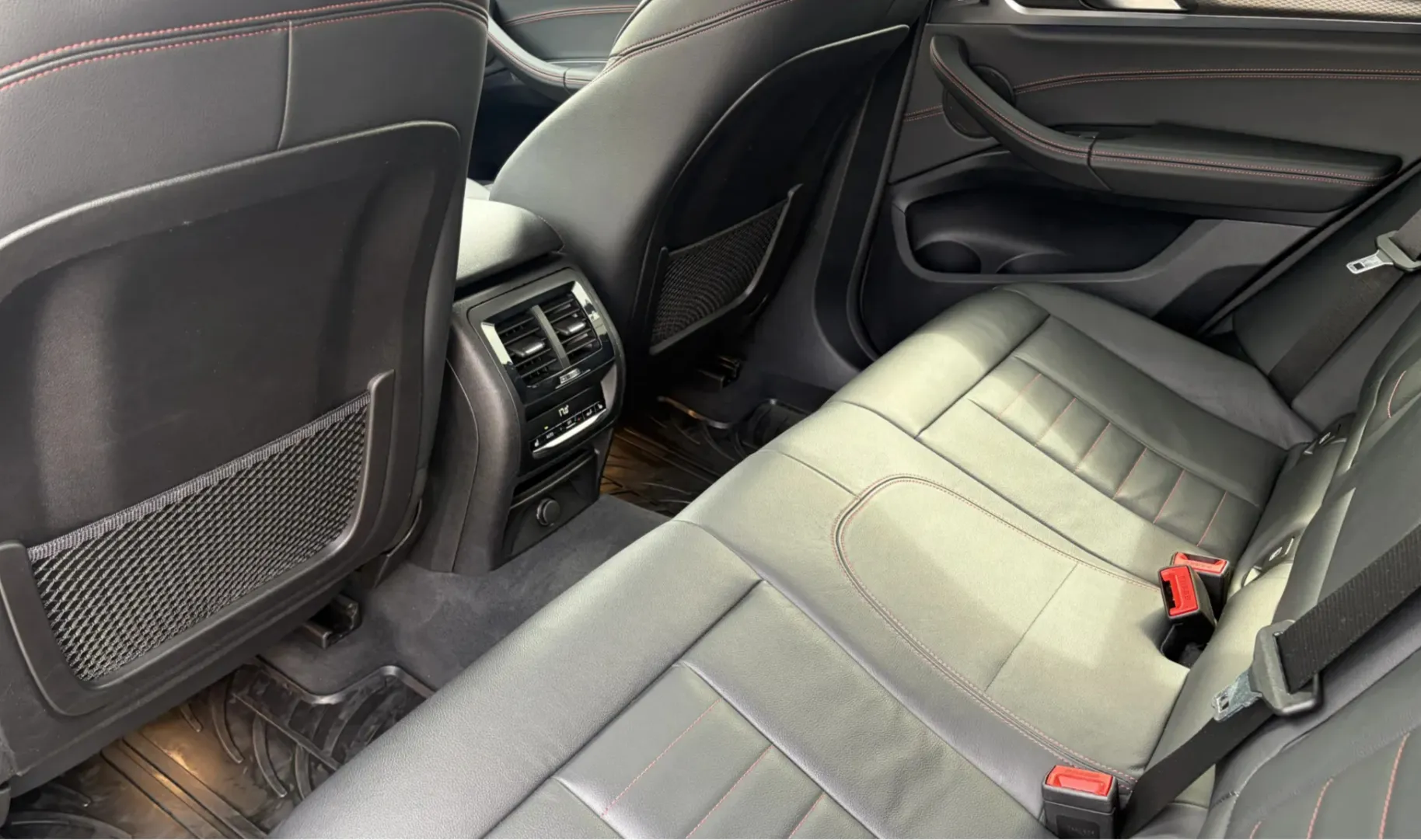 Zunanja slika - BMW X4 - serija :  xDrive30d M Sport X Avt. LED-KLJUKA-HUD - 16