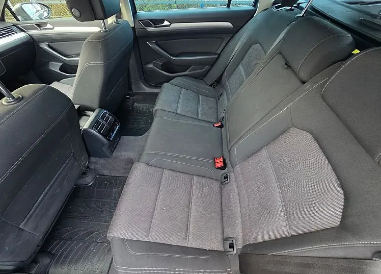 Zunanja slika - VW Passat - Variant 2.0 TDI COMFORTLINE DSG KAMERA-ALU-NAVI-PDC - 13