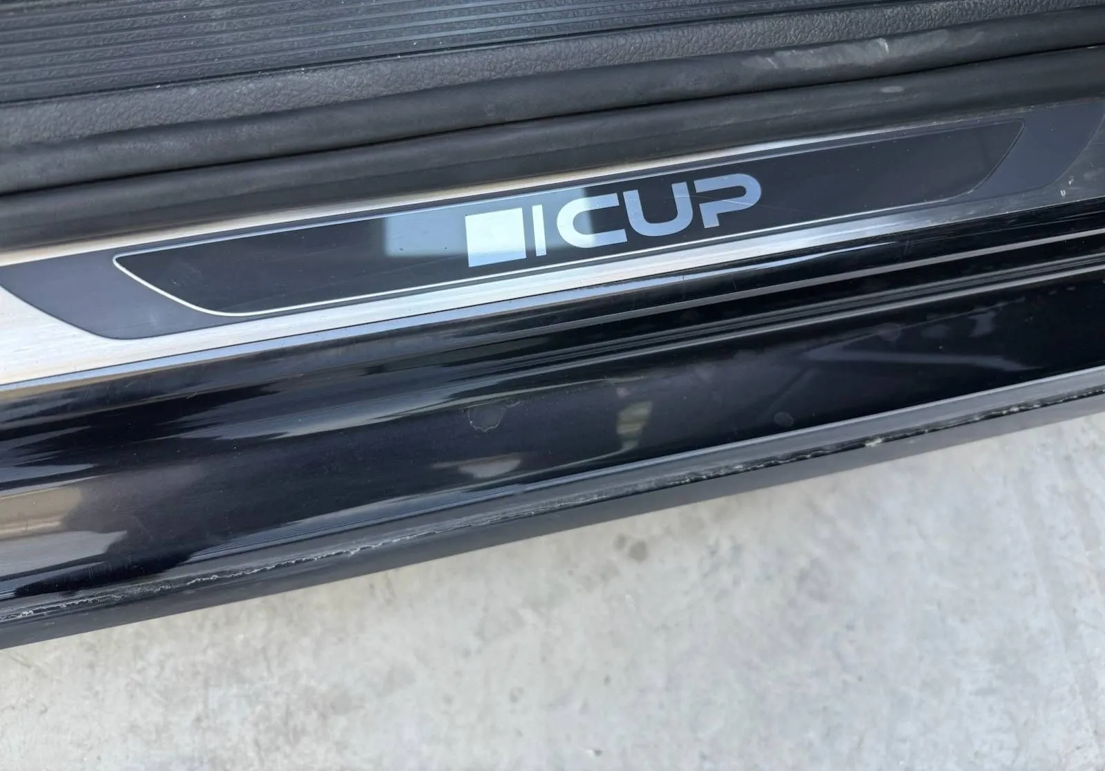Notranja slika - Volkswagen Golf - 2.0 TDI CUP UREDIMO FINANCIRANJE - 12
