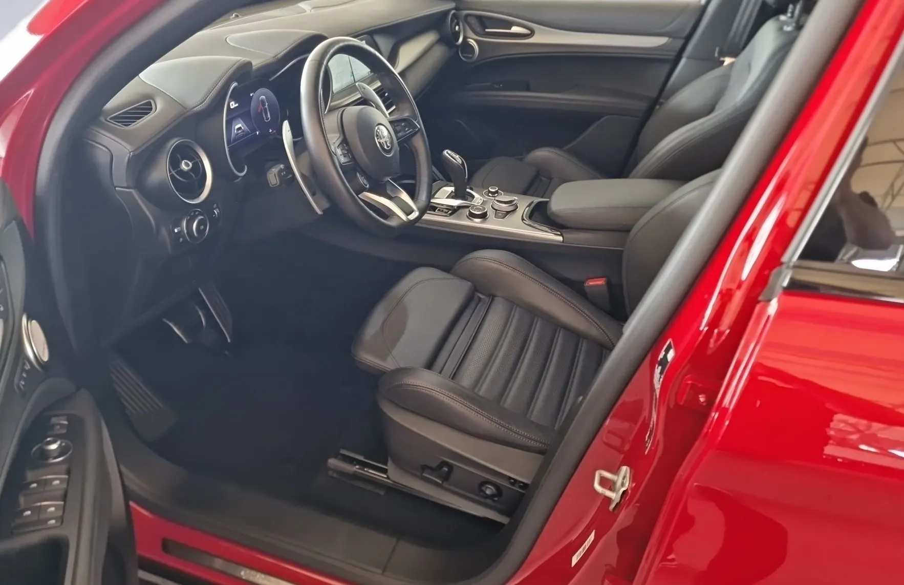 Zunanja slika - Alfa Romeo Stelvio - Q4 2.2 Multijet 210 Veloce Avt. - 7