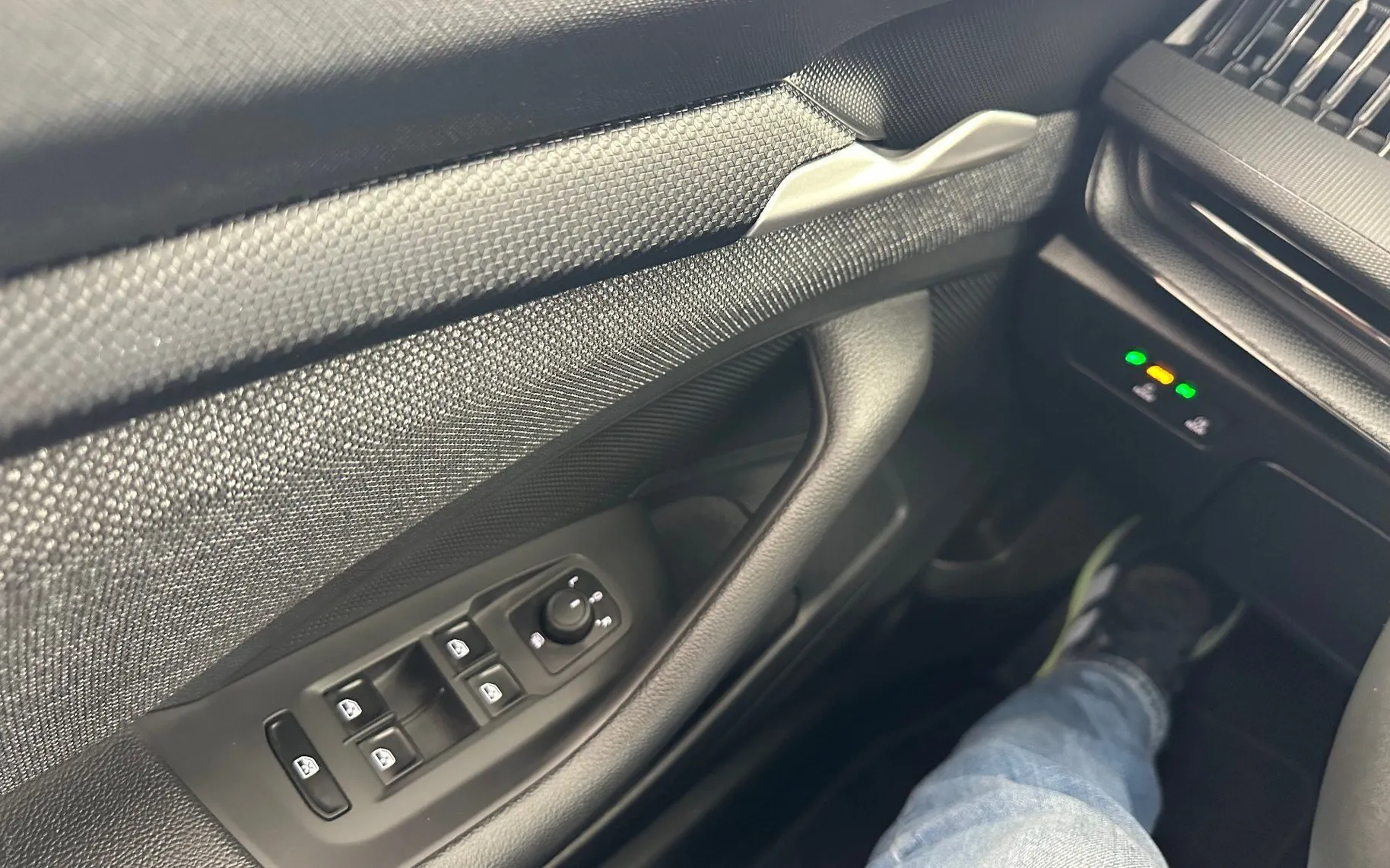 Zunanja slika - Škoda Superb - 1.5 TSI mHEV Essence DSG.LED.NAVI.GRE.SED.ACC.AUT - 4