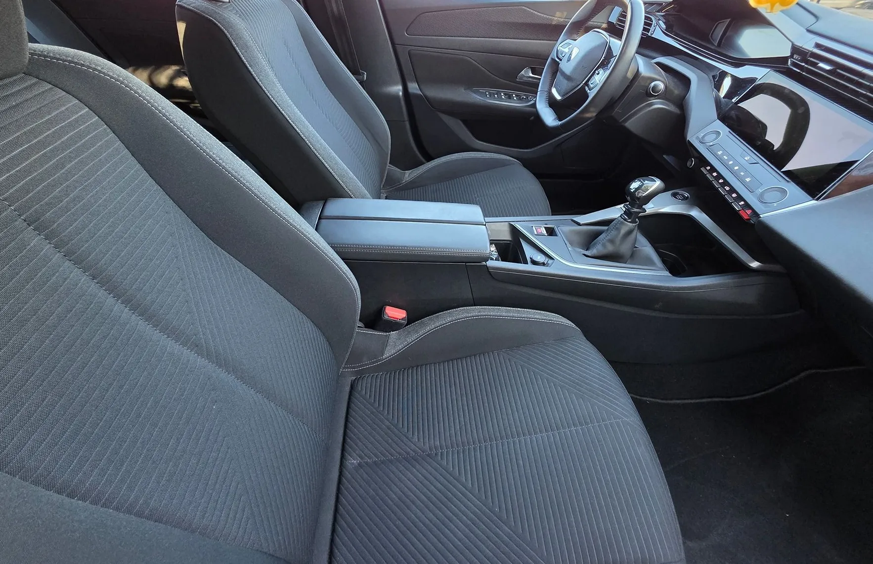 Zunanja slika - Peugeot 308 - 1.2 PURETECH 110 STT LED-ALU PLATIŠČA-PDC - 11