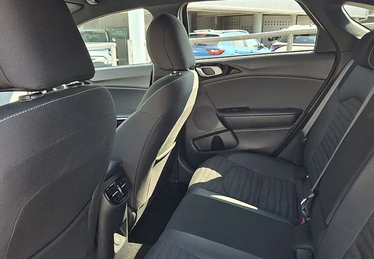 Zunanja slika - KIA ProCeed - 1.5 T-GDi 7DCT GT-Line Smart 1. LASTNIK SLOVENSKI - 9