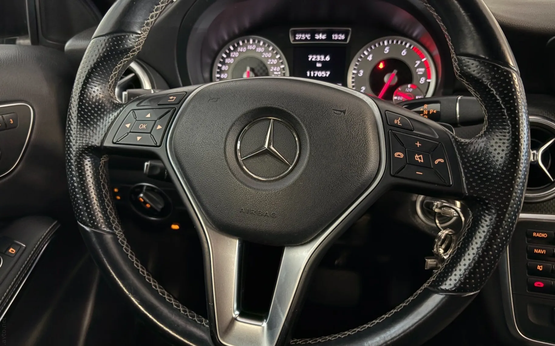Notranja slika - Mercedes-Benz A-Razred - 180  Kamera - Memory - Navi - Gretje - PDC - 11