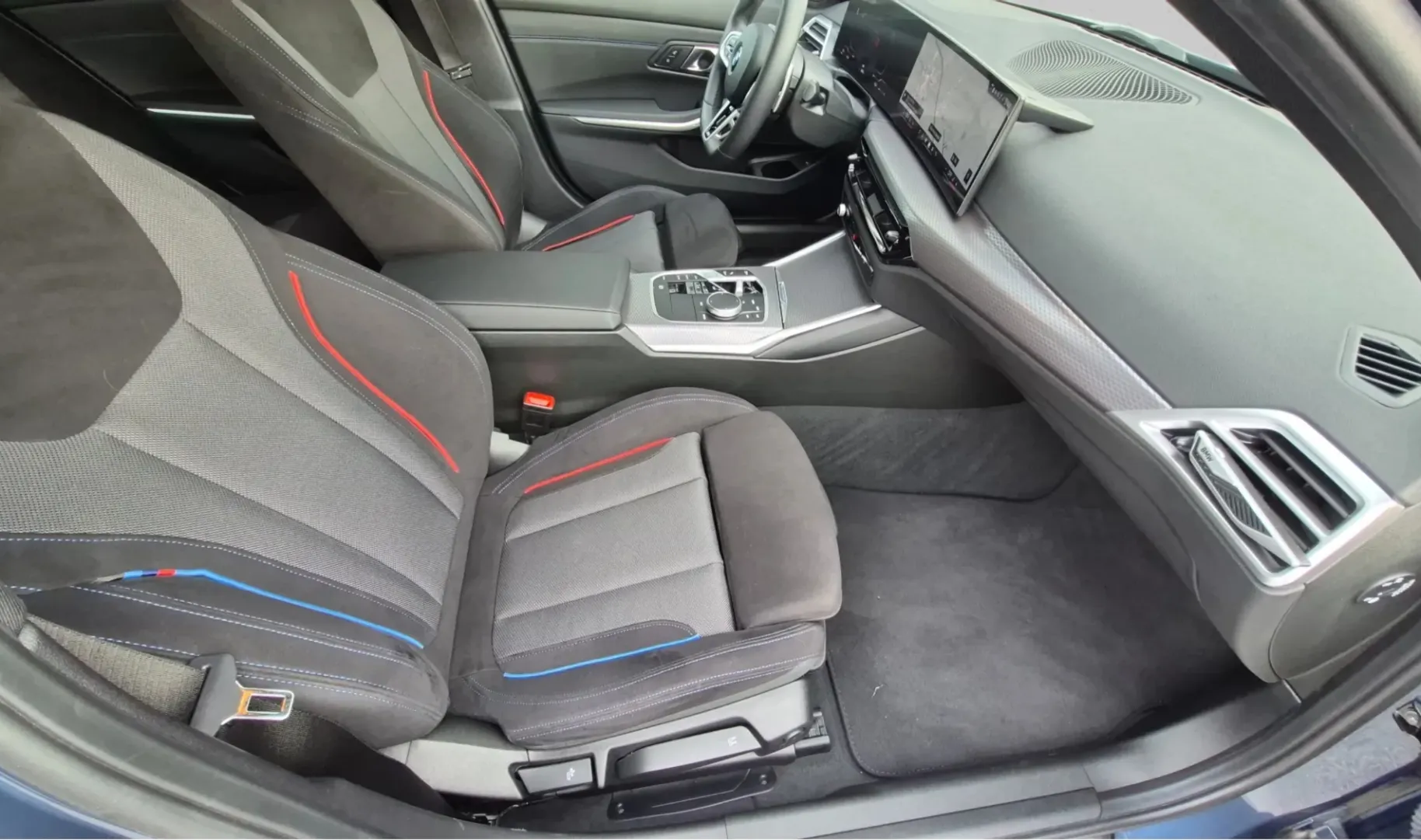 Zunanja slika - BMW 3 Series Cabrio - 320i Avt. - 13