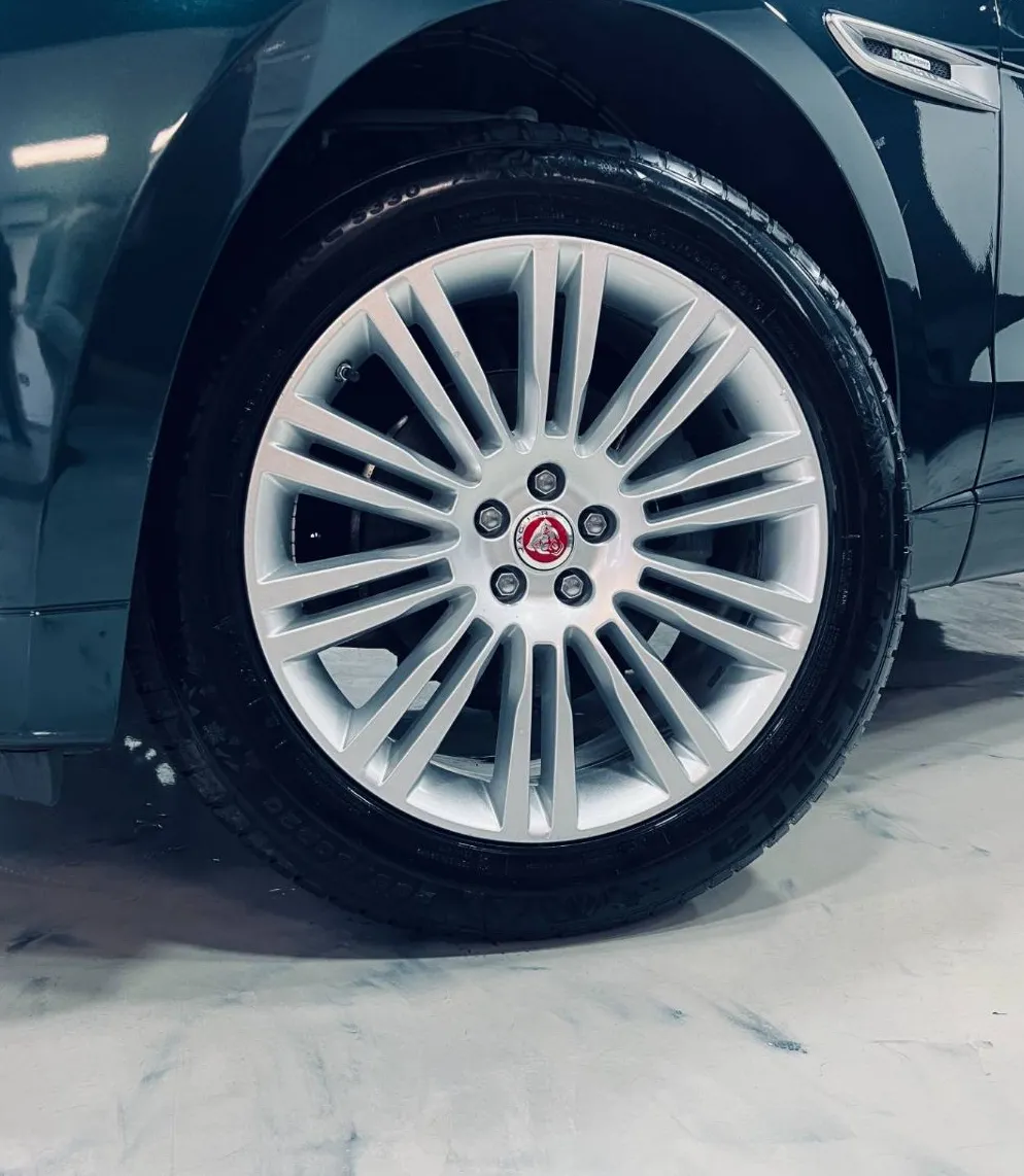 Zunanja slika - Jaguar F-PACE - 2.0 TD 180KM AWD avt R-Sport - 16