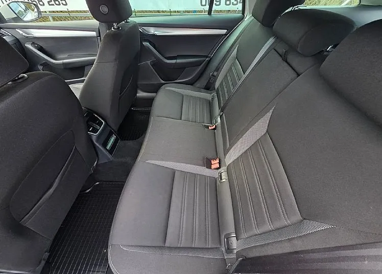 Zunanja slika - Škoda Octavia - 1.6 TDI STYLE ALU PLATIŠČA-PDC-NAVIGACIJA - 14