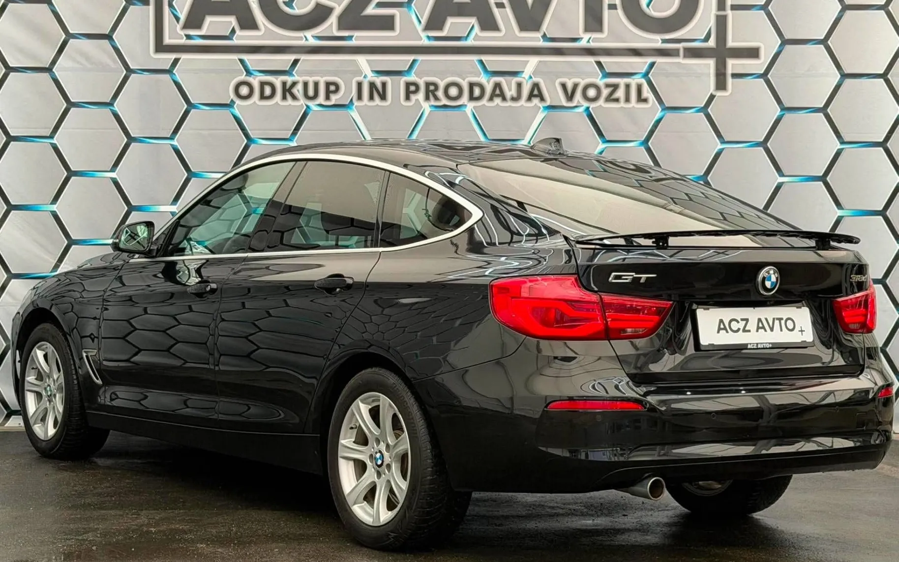 Zunanja slika - BMW serija 3 Gran Turismo: - 318D•FACELIFT•XENON+LED•HEAD UP•360 KAMERE•NAVI• - 6