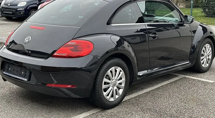 Zunanja slika - Volkswagen Beetle - 1.2 TSI Design °VELIKI SERVIS°PANORAMA° - 4