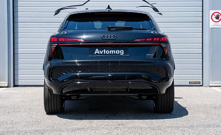 Zunanja slika - Audi Q3 - Sportback Audi  Sportback S-Line TFSI Q. 195 kW Webasto - 5