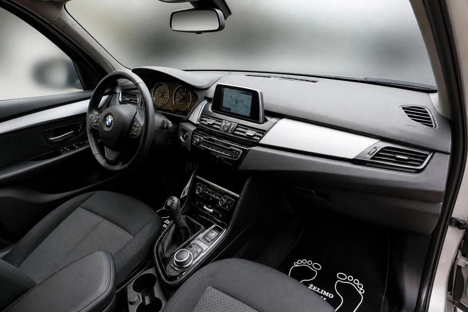 Notranja slika - BMW serija 2 Gran Tourer: - 216d Gran Tourer  1.LASTNIK-KOT-NOV-SAMO 94000 K.. - 7