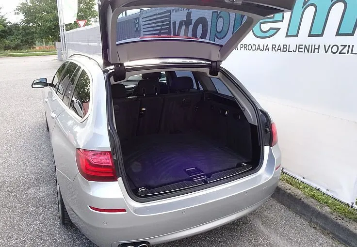 Zunanja slika - BMW Serija 5 - Touring: 520d AUT. PANORAMA KLJUKA - FINANCIRANJE - LEAN - 4