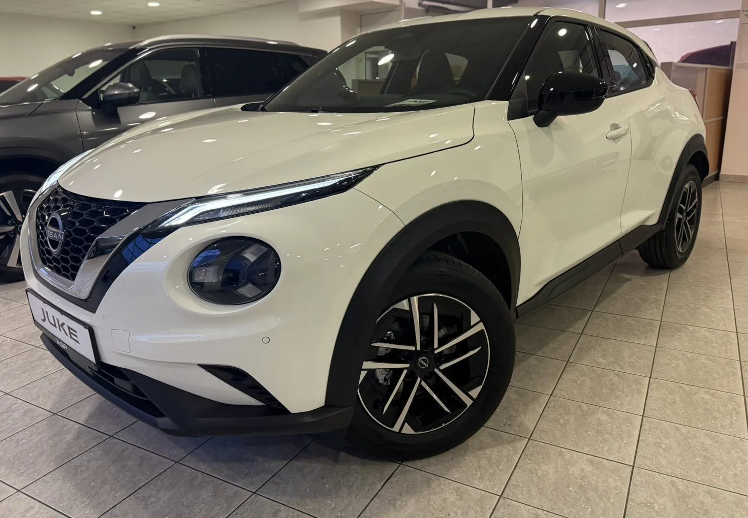 Zunanja slika - Nissan Juke - 1.0 N-CONNECTA DCT COLD - 2